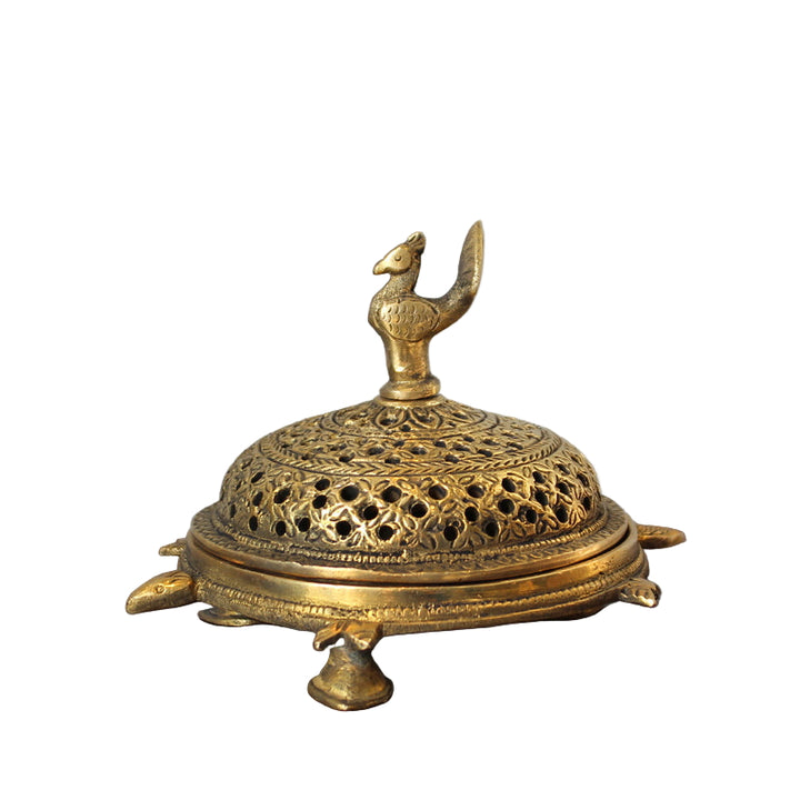 Kadzielnica z mosiężnym żółwiem