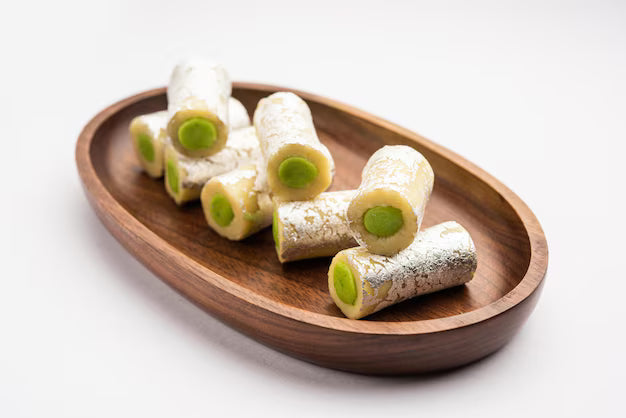 Fresh kaju pista roll